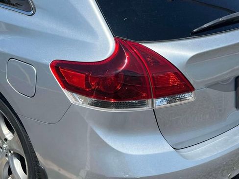 Used 2015 Toyota Venza Limited AWD/4WD image 9