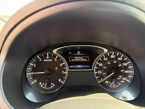 Used 2018 Nissan Altima 2.5 SR w/ SR Midnight Edition FWD image 13