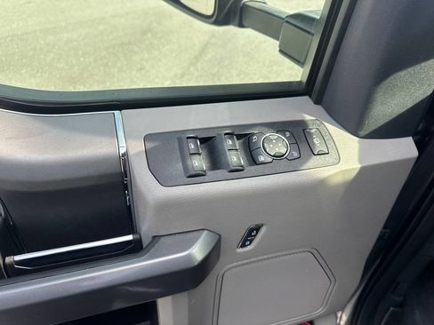 Used 2022 Ford F250 XLT w/ XLT Premium Package AWD/4WD image 16