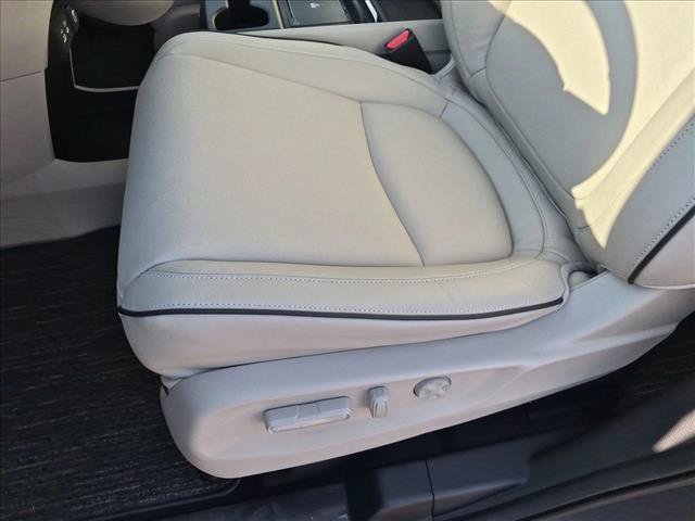 New 2027 Honda Odyssey Touring image 4