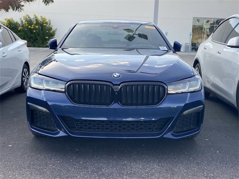 Used 2021 BMW 530e w/ M Sport Package image 2