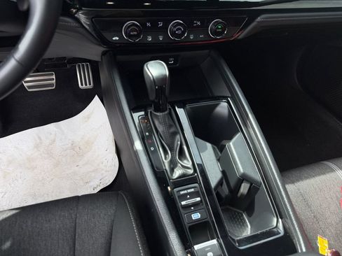 Used 2023 Honda Accord Sport image 15
