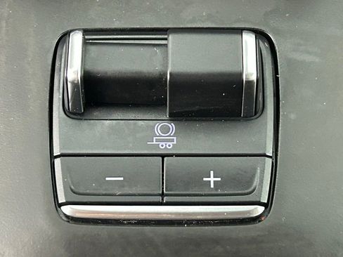 Used 2024 GMC Sierra 3500 Denali Ultimate image 23