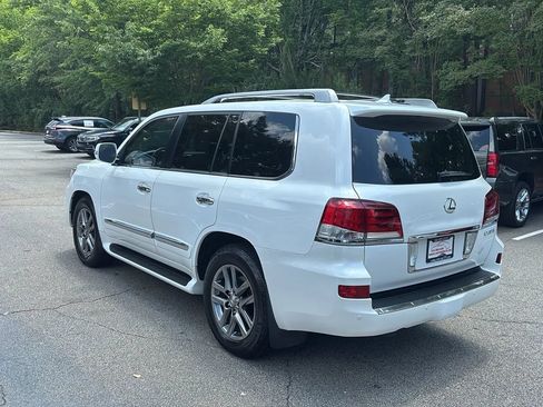 Used 2013 Lexus LX 570 4WD w/ Luxury Pkg image 7