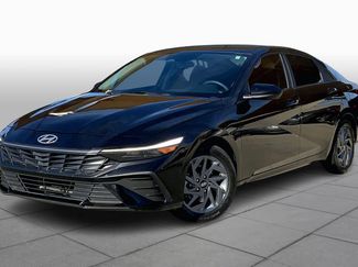 Used 2024 Hyundai Elantra Blue video 1