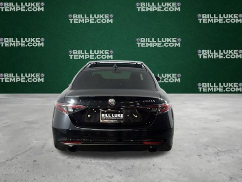 Used 2024 Alfa Romeo Giulia Ti w/ Performance Driving Package image 7