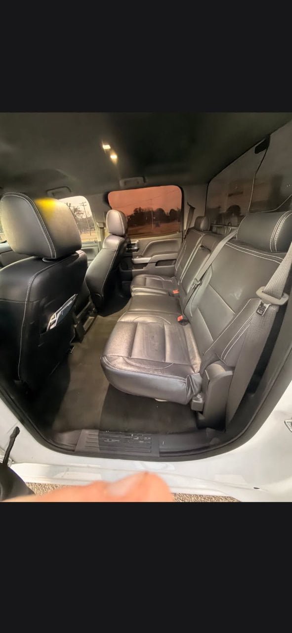 Used 2018 Chevrolet Silverado 1500 LT w/ Texas Edition RWD image 3