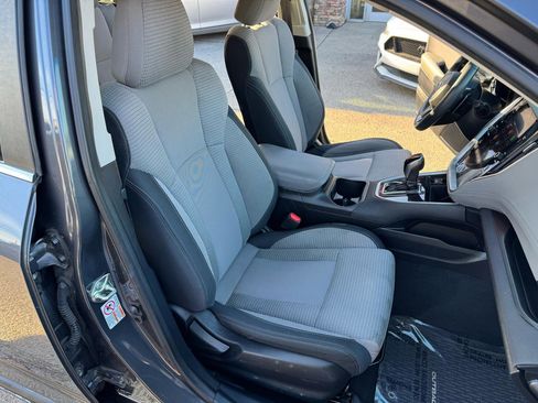 Used 2020 Subaru Outback Premium image 17