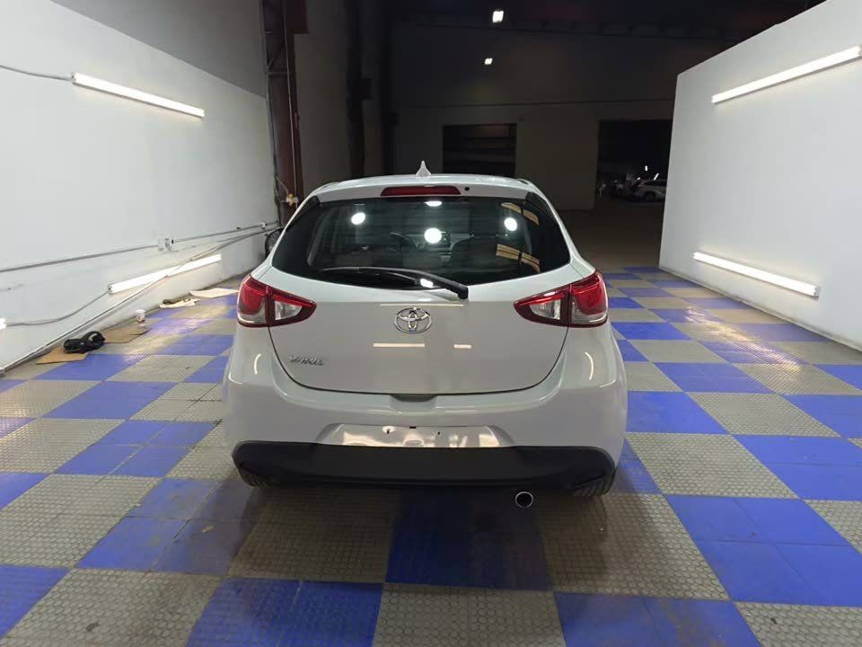 Used 2020 Toyota Yaris LE FWD image 4