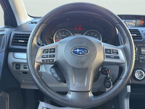 Used 2014 Subaru Forester 2.5i Premium AWD/4WD image 22