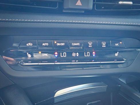 Certified 2023 Buick Envision Essence AWD/4WD image 24