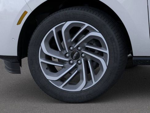 New 2026 Lincoln Navigator Reserve AWD/4WD image 19