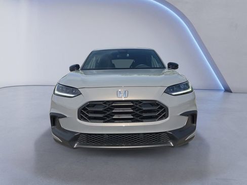 Used 2025 Honda HR-V Sport image 8