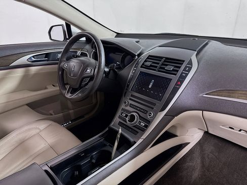 Used 2018 Lincoln MKZ Select w/ Select Plus Package image 29