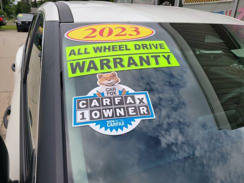 Used 2023 Nissan Rogue S AWD/4WD image 4