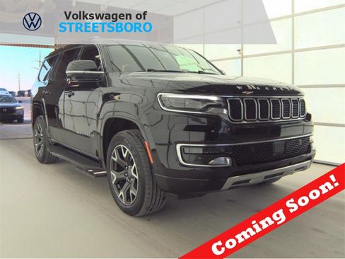 Used 2024 Jeep Wagoneer Series III image 1