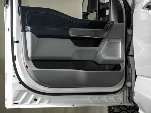 Used 2023 Ford F250 Limited w/ FX4 Off-Road Package image 34