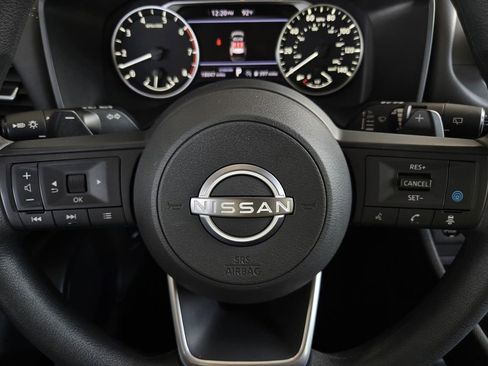 Certified 2024 Nissan Rogue SV FWD image 24