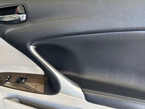 Used 2012 Lexus IS 250 w/ Premium Pkg Value Edition RWD image 21