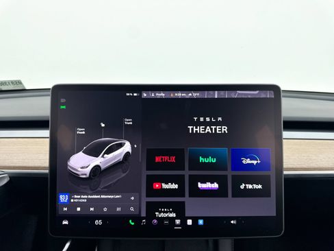 Used 2022 Tesla Model Y Performance AWD/4WD image 24