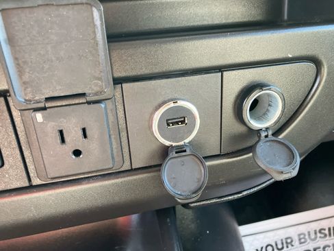 Used 2021 Chevrolet Express 2500 w/ Driver Convenience Package image 26