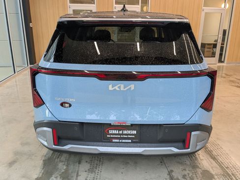 New 2027 Kia Seltos S FWD image 5
