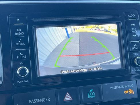 Used 2016 Mitsubishi Outlander SEL FWD image 17