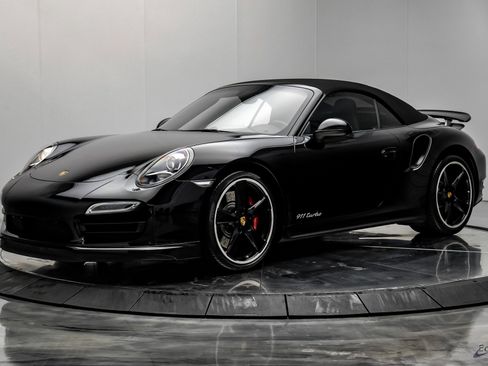 Used 2015 Porsche 911 Turbo image 3