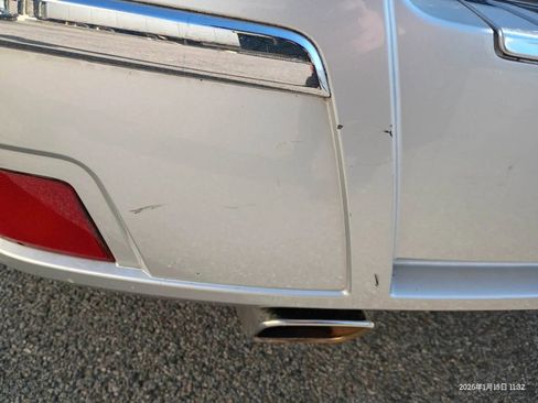 Used 2010 Mercedes-Benz GLK 350 4MATIC image 32