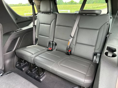 Used 2025 Chevrolet Tahoe LT AWD/4WD image 24