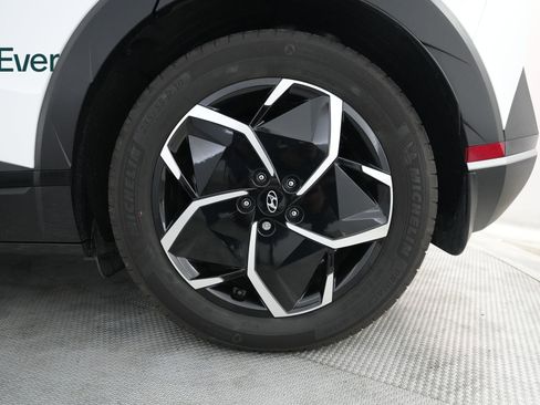 Used 2024 Hyundai Ioniq 5 SEL RWD image 9