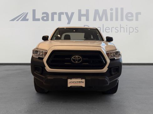 Used 2021 Toyota Tacoma SR RWD image 8