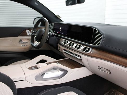 Used 2024 Mercedes-Benz GLE 53 AMG 4MATIC Coupe image 25