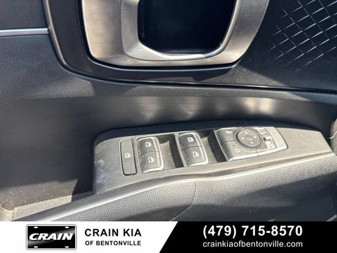 Used 2022 Kia Sorento LX AWD/4WD image 9