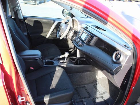Used 2016 Toyota RAV4 LE image 16