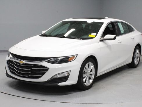 Used 2024 Chevrolet Malibu LT FWD image 7