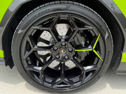 Used 2023 Lamborghini Urus Performante AWD/4WD image 65