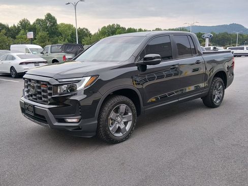 Used 2025 Honda Ridgeline TrailSport image 8