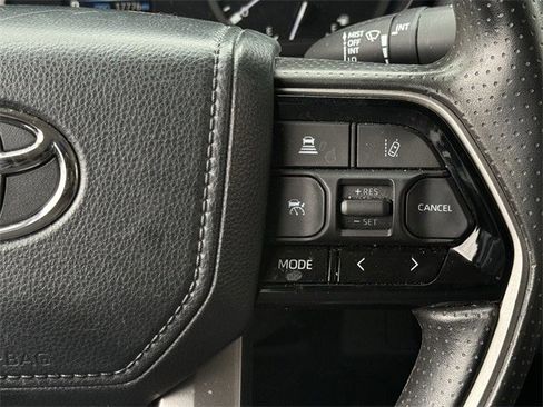 Used 2022 Toyota Tundra SR5 image 15