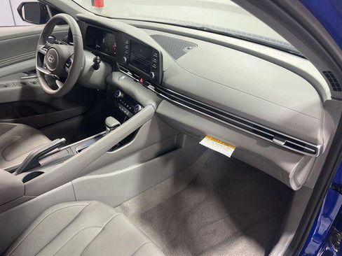 New 2026 Hyundai Elantra Sport FWD image 22