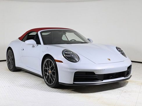 Certified 2025 Porsche 911 Carrera image 9