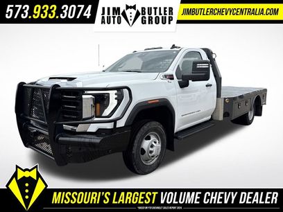 Used 2024 GMC Sierra 3500 Pro w/ Convenience Package
