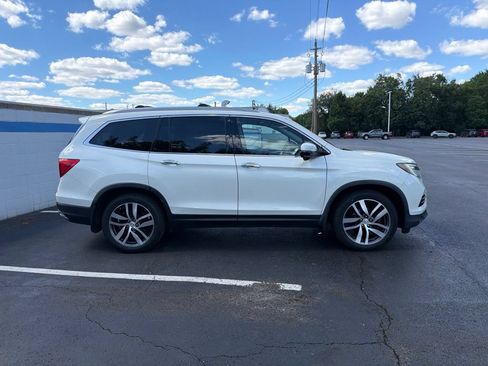 Used 2016 Honda Pilot Touring image 6
