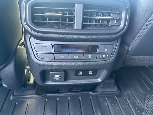Used 2026 Honda Pilot Black Edition image 18
