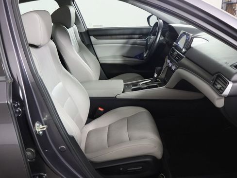 Used 2020 Honda Accord EX-L image 17