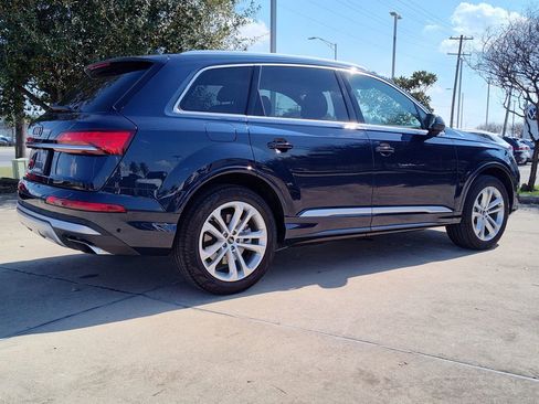 Certified 2025 Audi Q7 2.0T Premium w/ Convenience Package AWD/4WD image 11