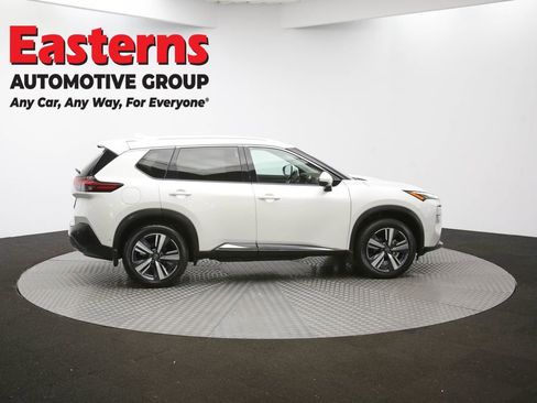 Used 2022 Nissan Rogue SL w/ SL Premium Package image 45