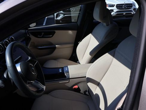 Used 2023 Mercedes-Benz C 300 4MATIC Sedan image 17