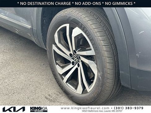 Used 2023 Volkswagen Atlas SEL AWD/4WD image 5