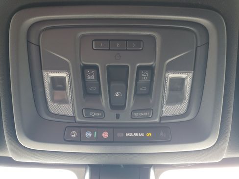 Used 2021 GMC Sierra 1500 AT4 w/ AT4 Value Package AWD/4WD image 23